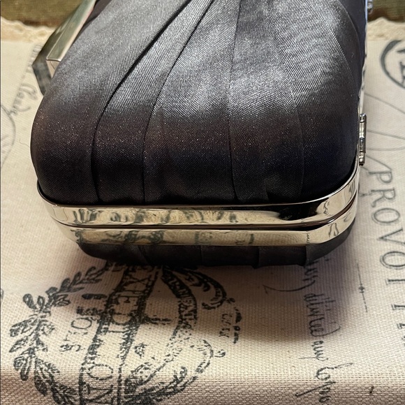 Sondra Roberts Elegant Black Satin Evening Clutch /with silver chain - Picture 5 of 11